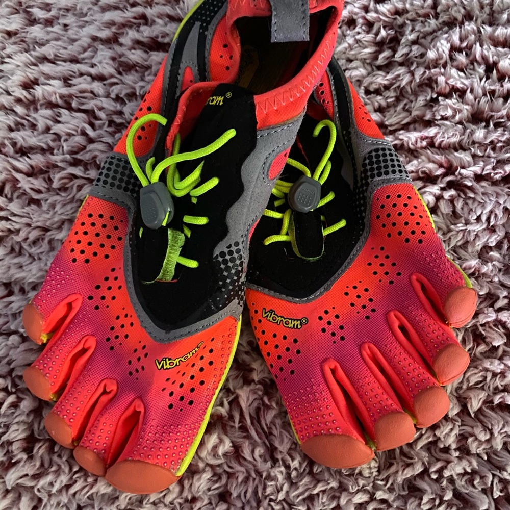 Vibram five fingers shoes